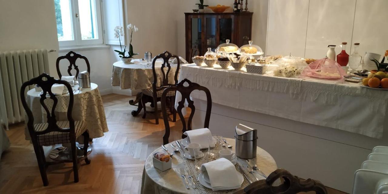 La Belle Coquette Bed and Breakfast Como Exteriör bild